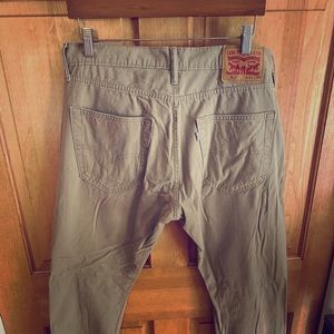 Levi’s 512 Khaki Colored Jeans 34x30 EUC